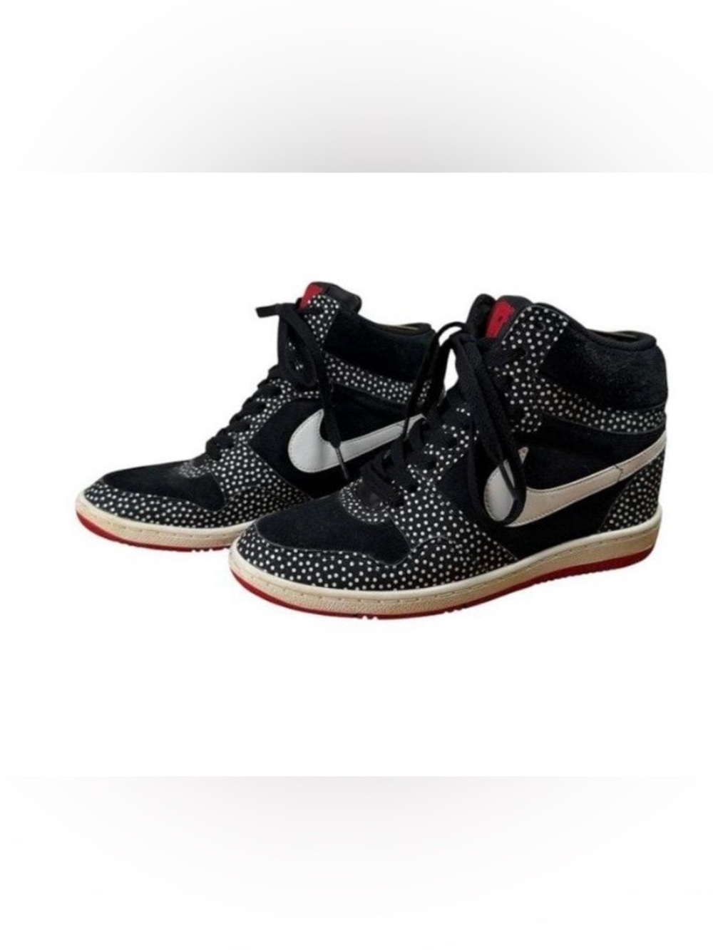 Nike Force Sky High Print Polka Dot
Women's Wedge Sneaker Sz. 7.5